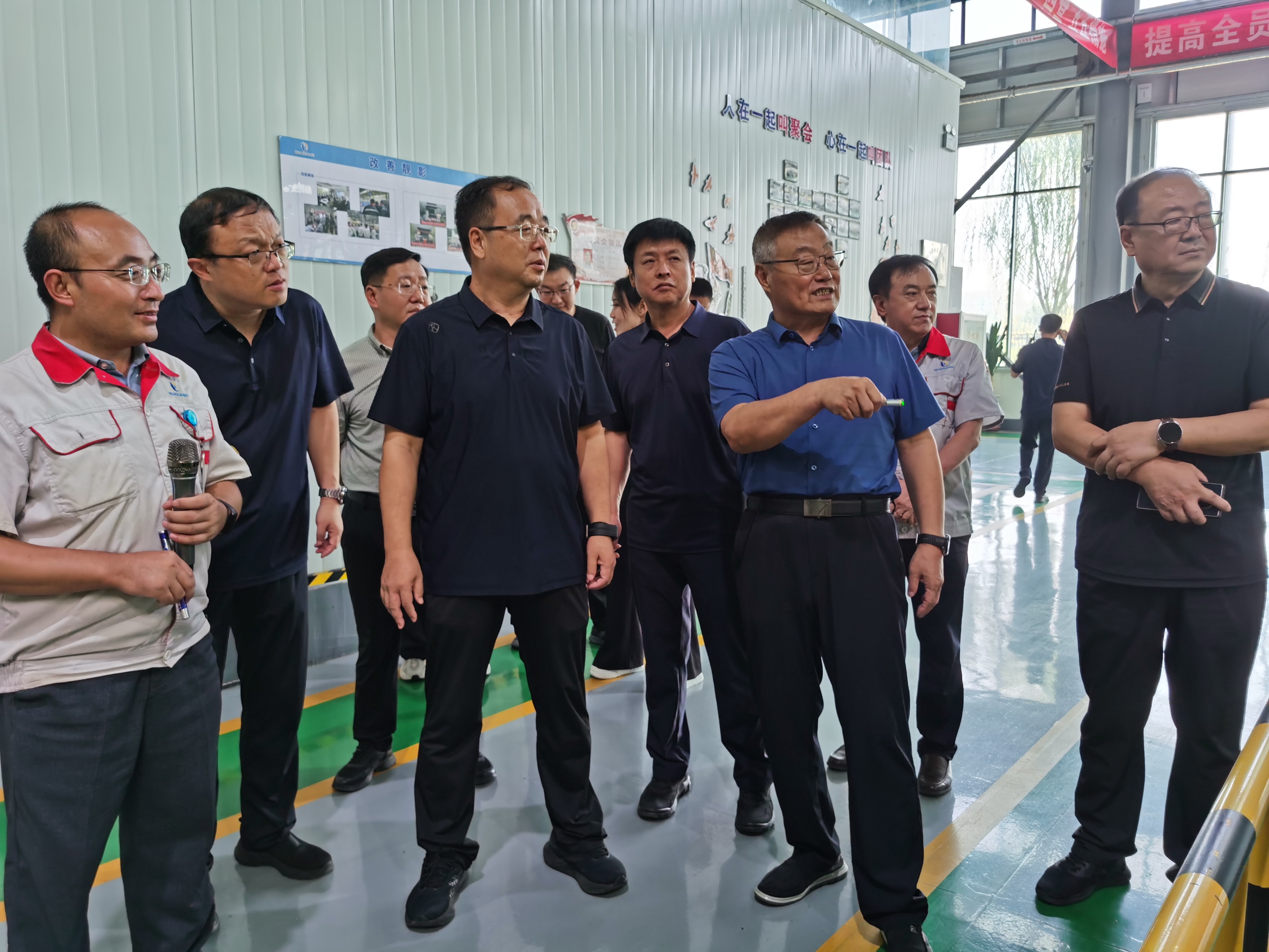 市政协主席郝忠祥深刻巅峰国际官网（洪洞）智能科技产业园调研